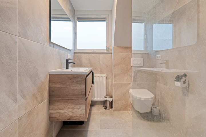 Foto 12 van Thomas a Kempisstraat 83-B