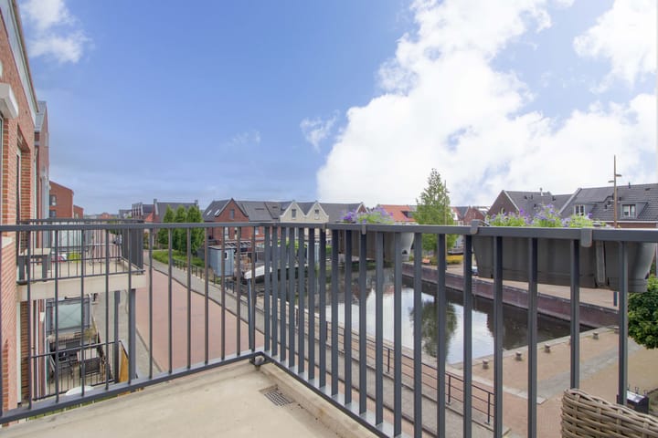 Foto 5 van Huurdemanskamp 16