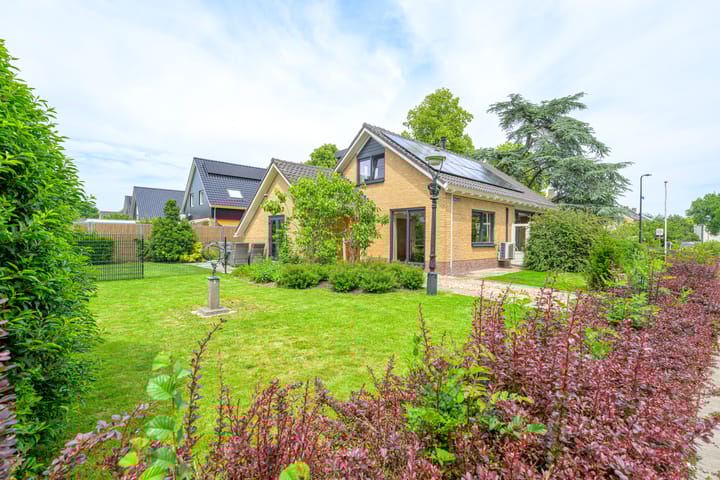 Foto 2 van Julianalaan 18