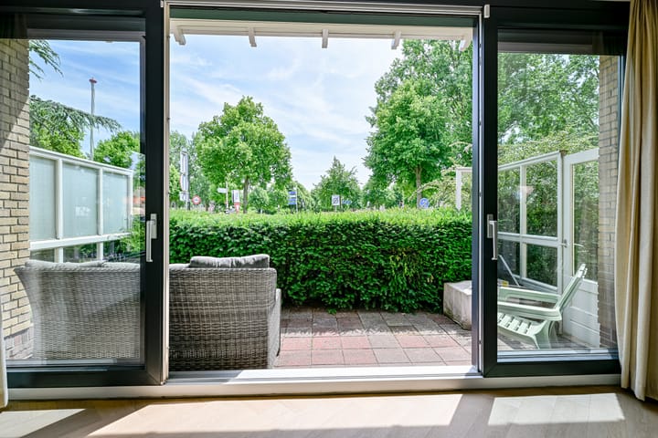 Foto 8 van Julianalaan 18