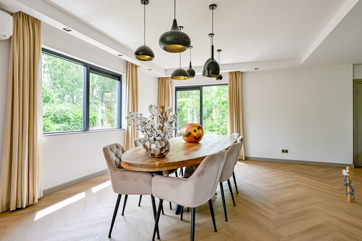 Foto 10 van Julianalaan 18