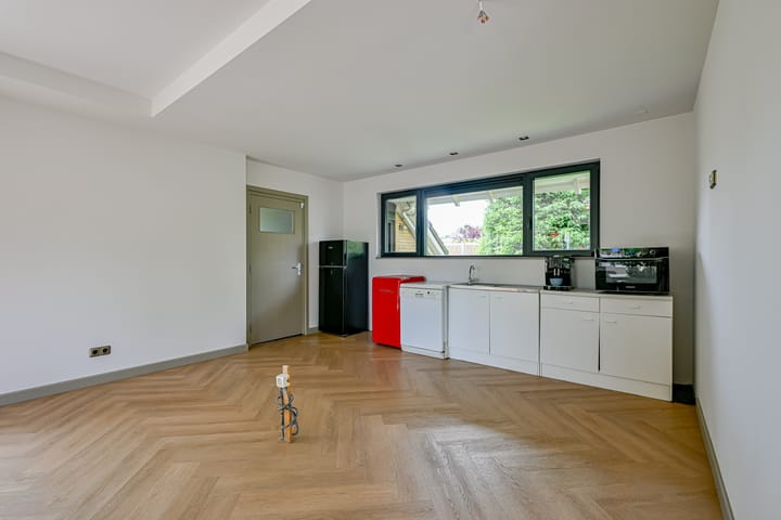 Foto 12 van Julianalaan 18