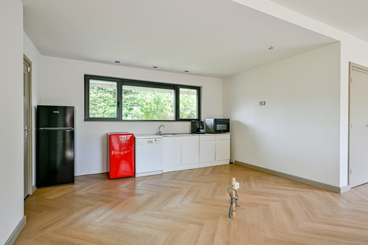 Foto 13 van Julianalaan 18