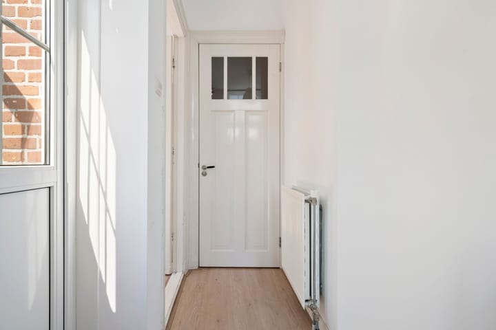 Foto 21 van Julianalaan 301-A