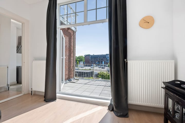 Foto 23 van Julianalaan 301-A