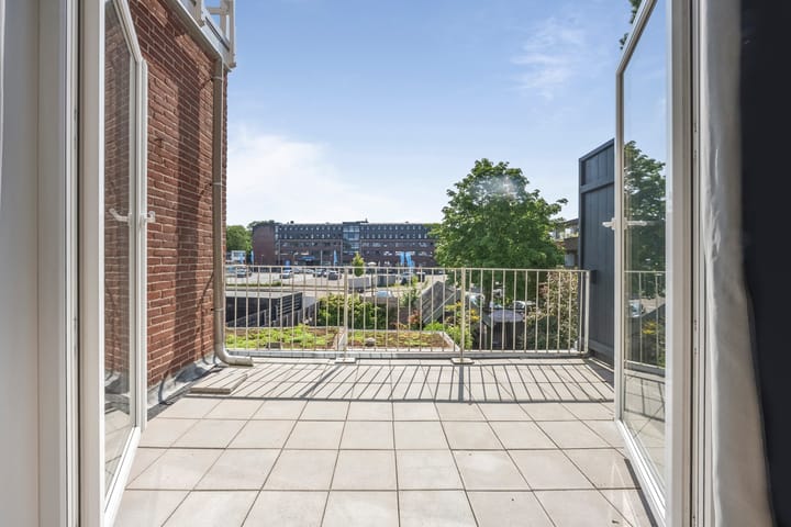 Foto 24 van Julianalaan 301-A