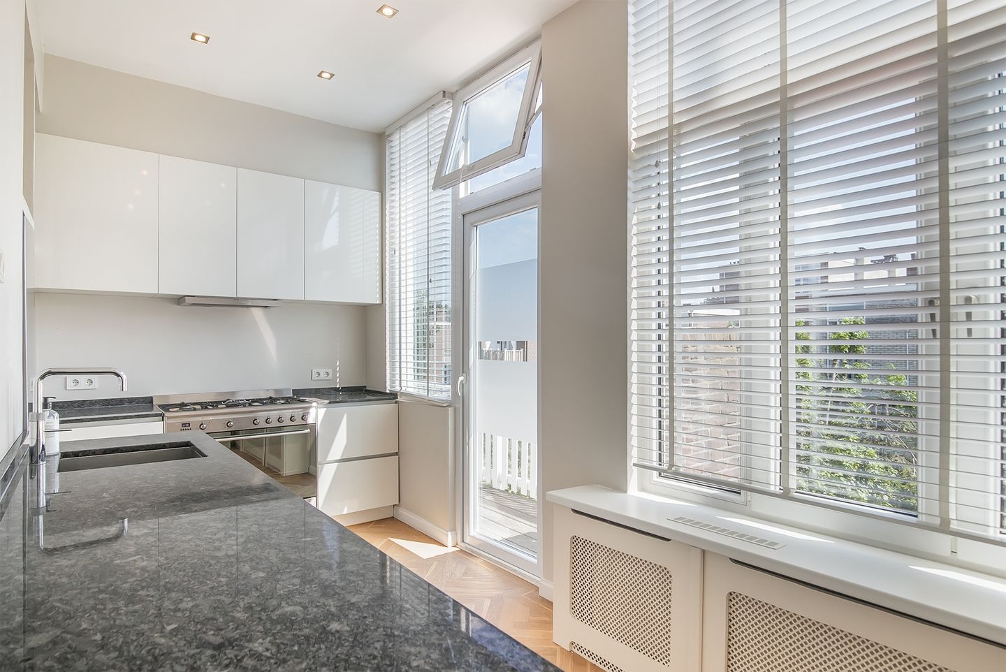 Foto 4 van Anton de Haenstraat 21