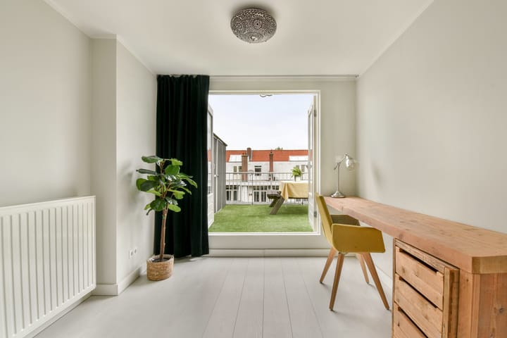 Foto 14 van Jekerstraat 46-3