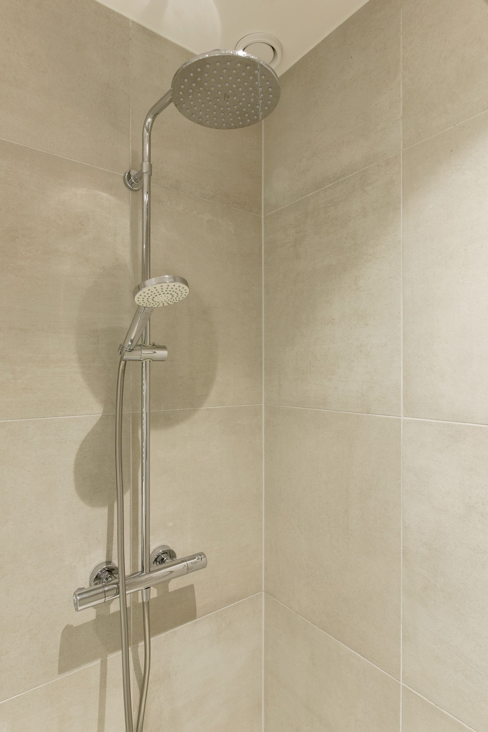 Foto 15 van Waalstraat 34-2