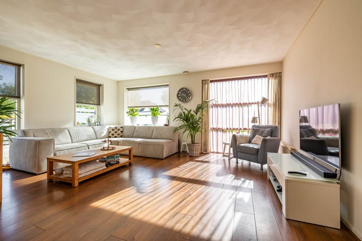 Photo 2 of Kerkuil 32