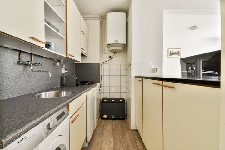 Foto 8 van Van Nijenrodeweg 156