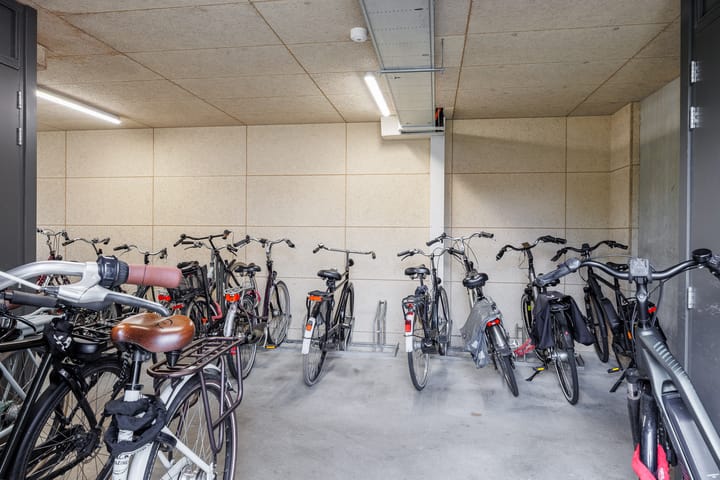 Foto 15 van Marie Curiestraat 17-E