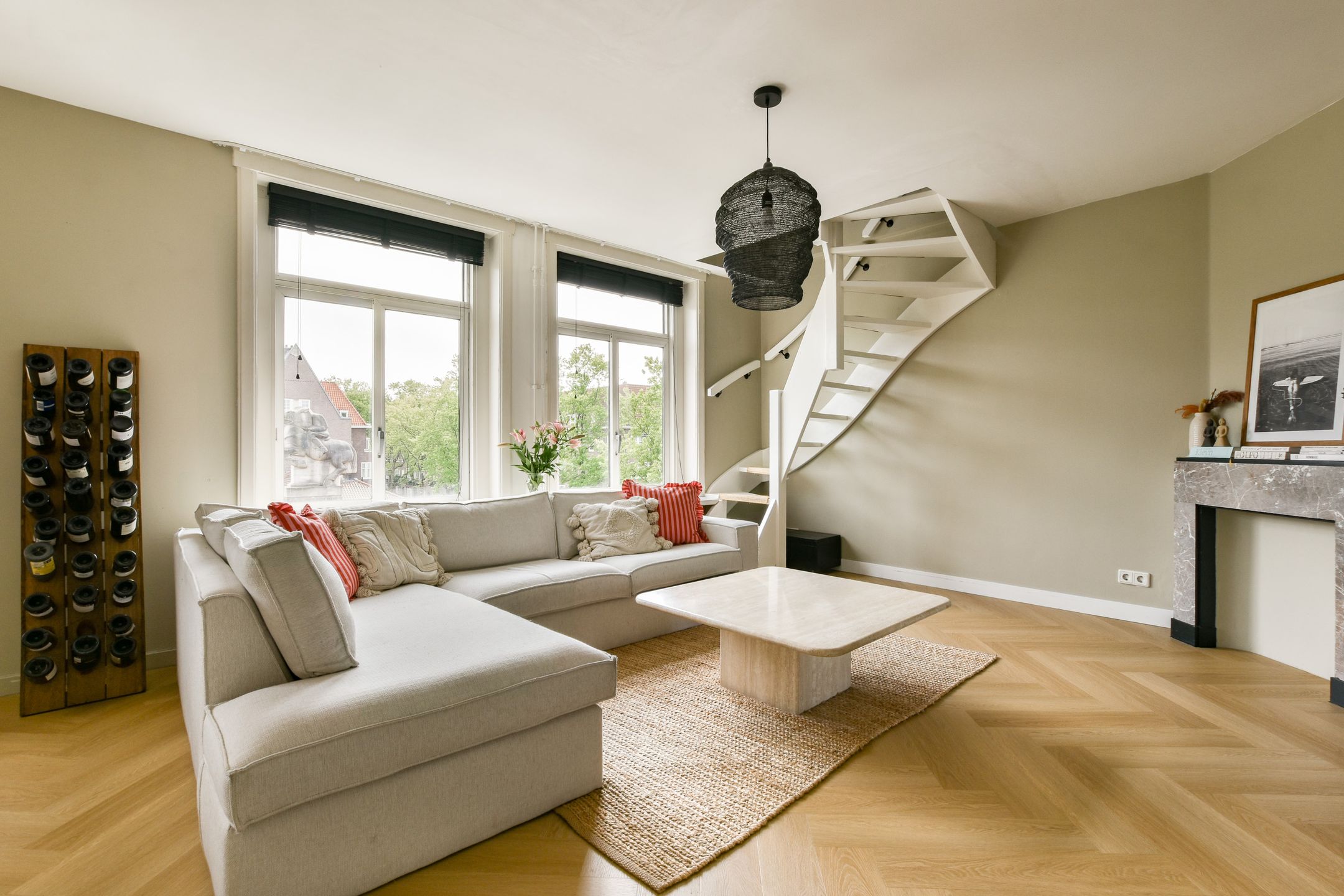 Foto 3 van Van Tuyll van Serooskerkenplein 54-3