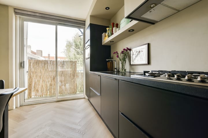 Foto 5 van Van Tuyll van Serooskerkenplein 54-3