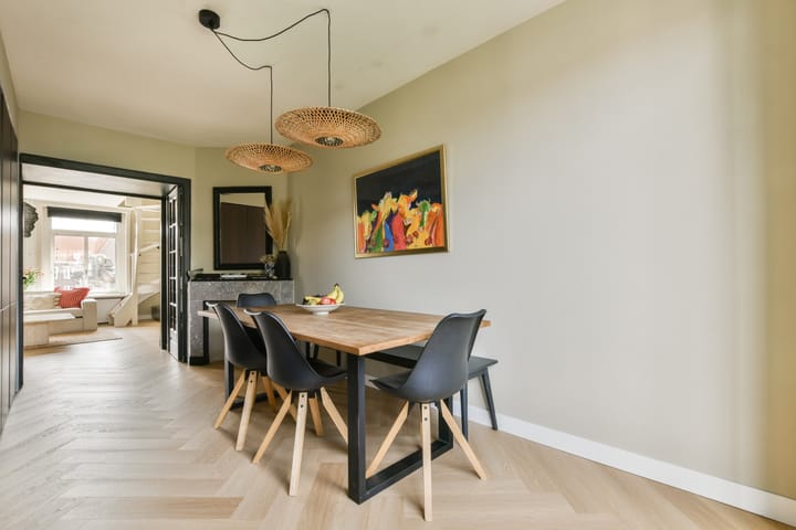 Foto 14 van Van Tuyll van Serooskerkenplein 54-3