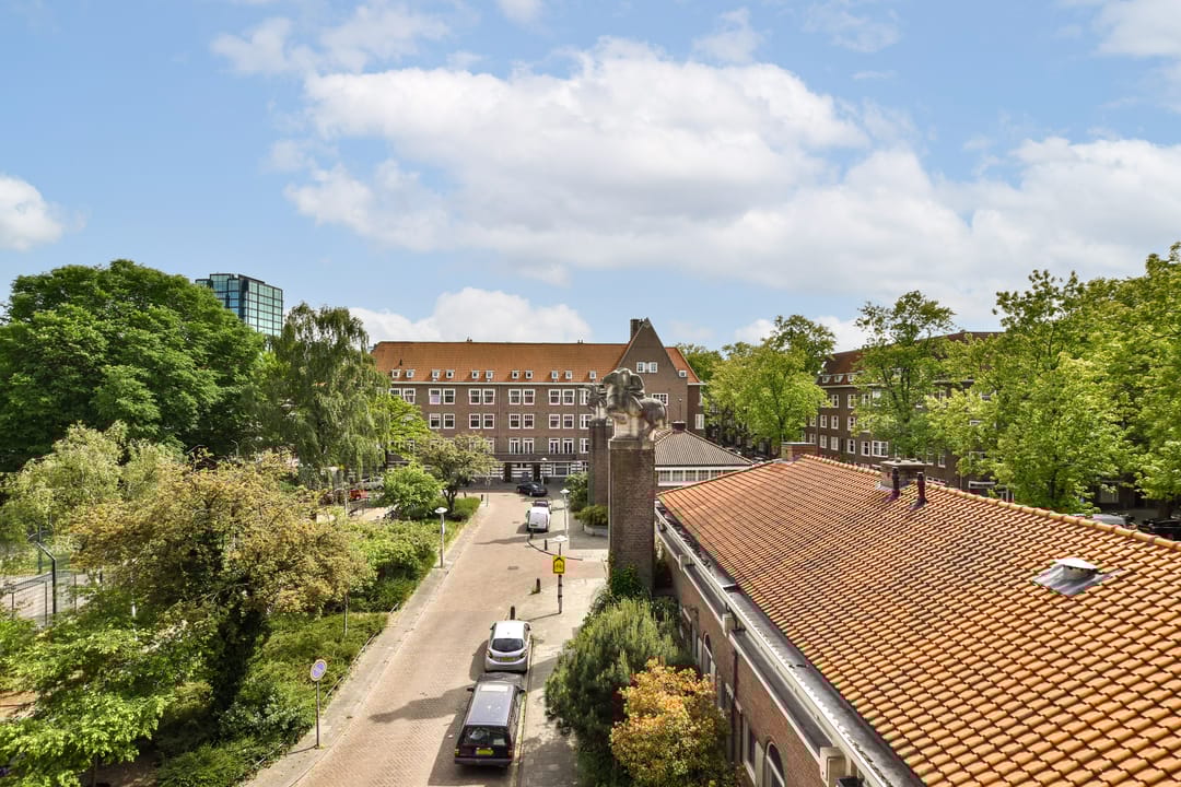 Foto 28 van Van Tuyll van Serooskerkenplein 54-3