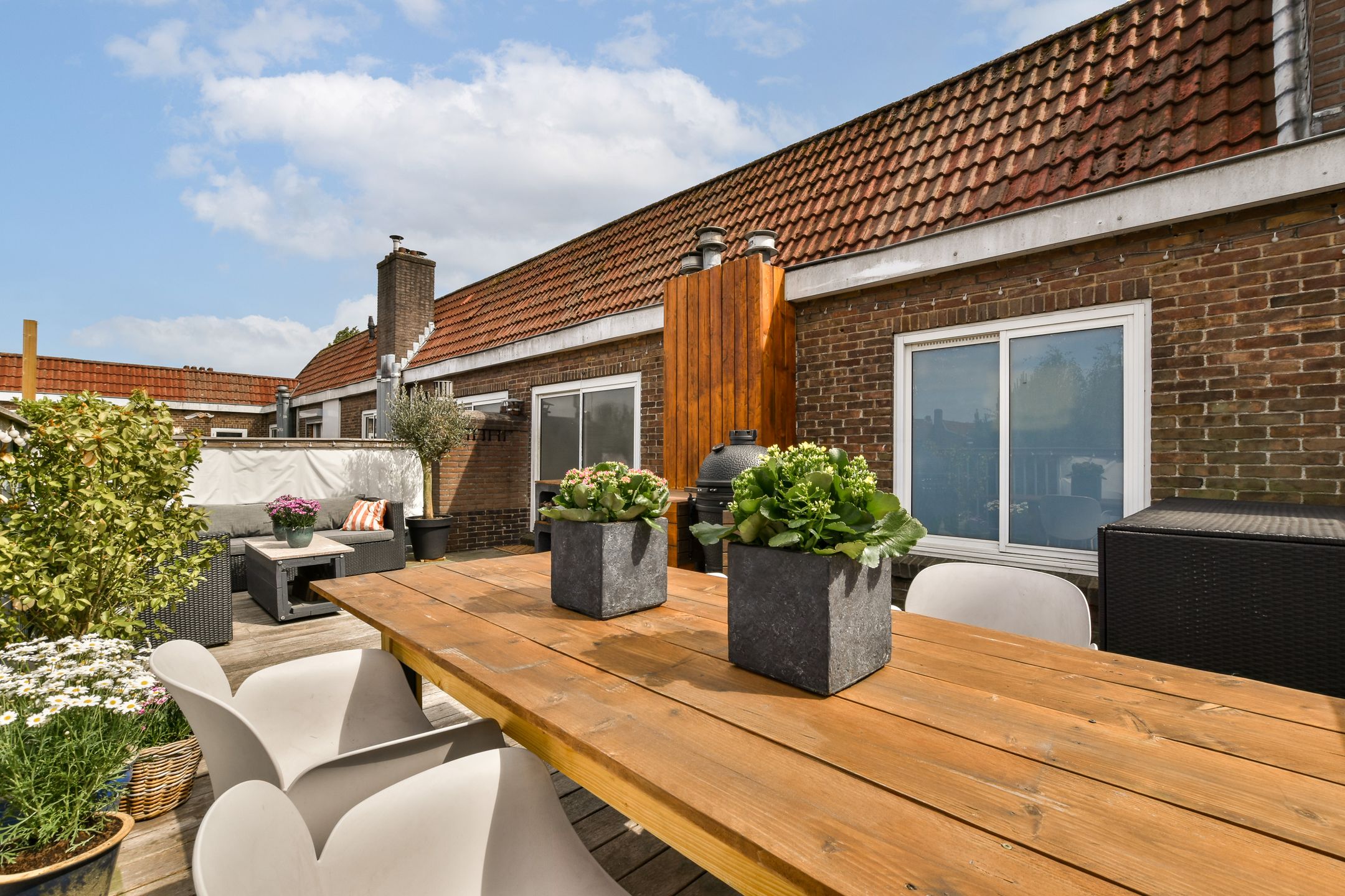 Foto 27 van Van Tuyll van Serooskerkenplein 54-3