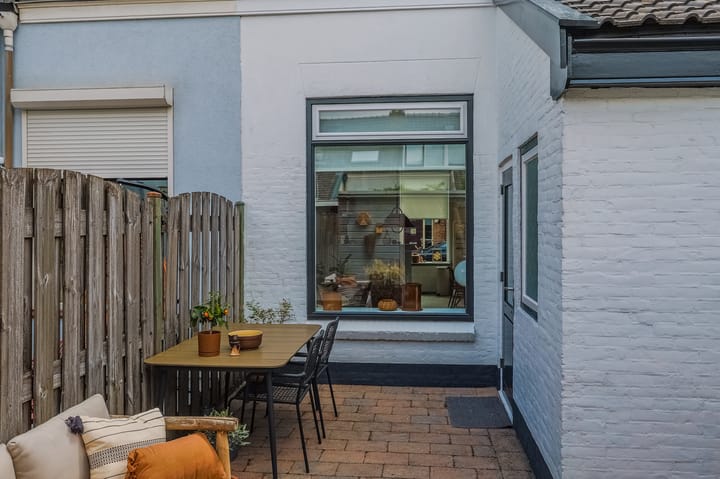 Foto 31 van De Klopstraat 8