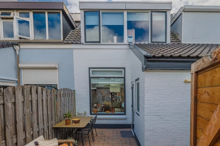 Foto 32 van De Klopstraat 8