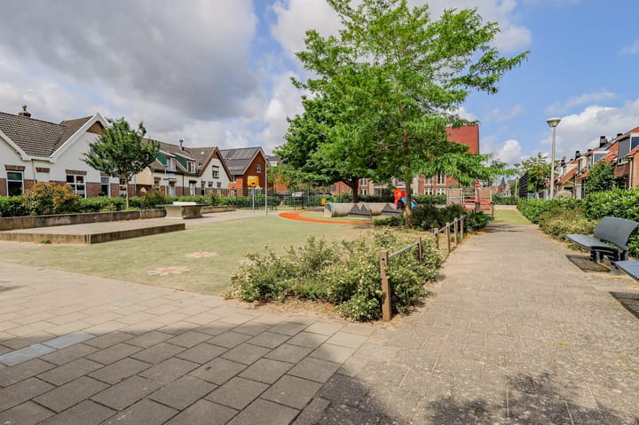 Foto 36 van De Klopstraat 8