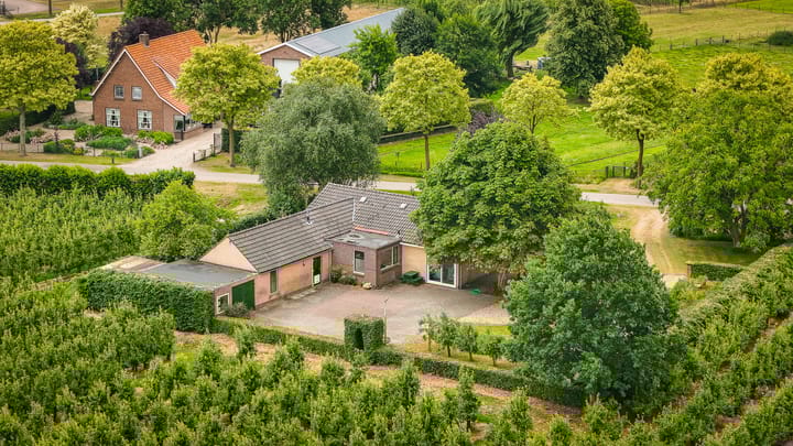 Foto 2 van Achterstraat 4