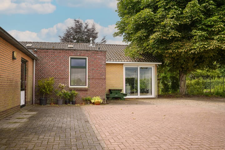 Foto 22 van Achterstraat 4