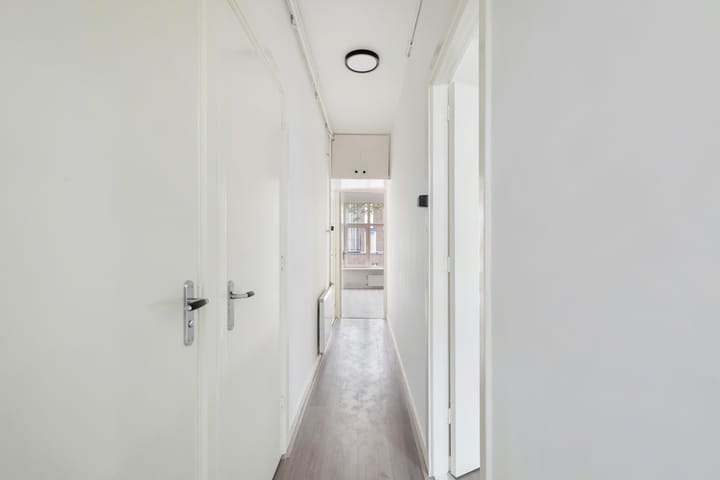 Foto 25 van Bas Jungeriusstraat 134-B