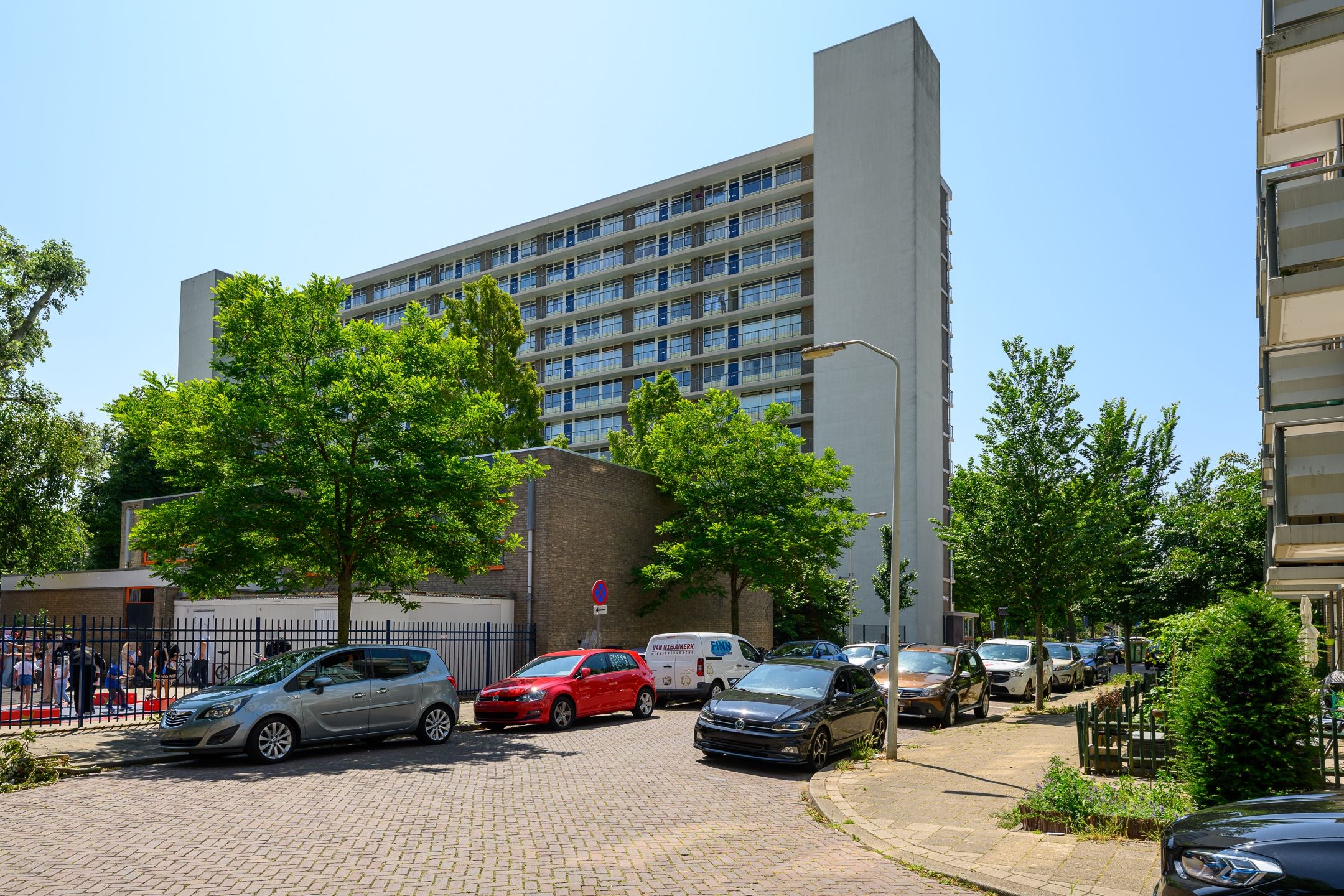 Foto 3 van Leyweg 120