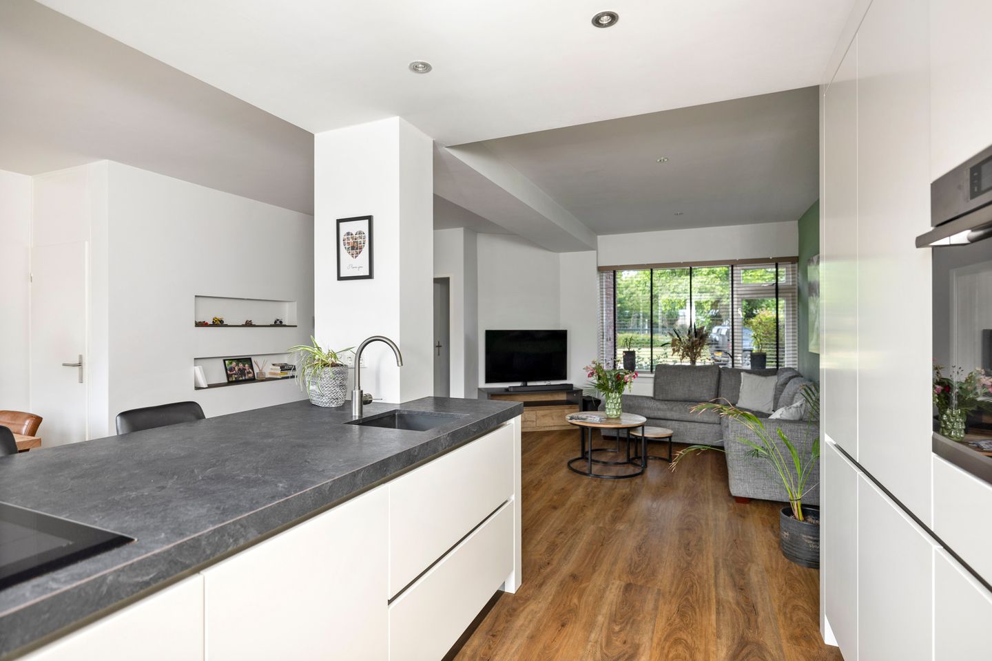 Photo 5 of Kalmoesstraat 54