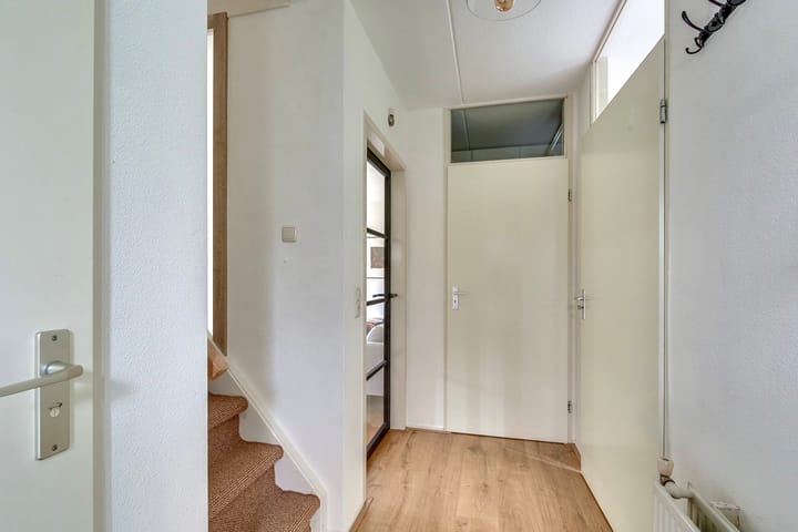 Foto 5 van Binnenweg 12-10