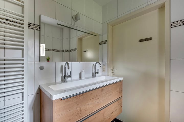 Foto 18 van Binnenweg 12-10