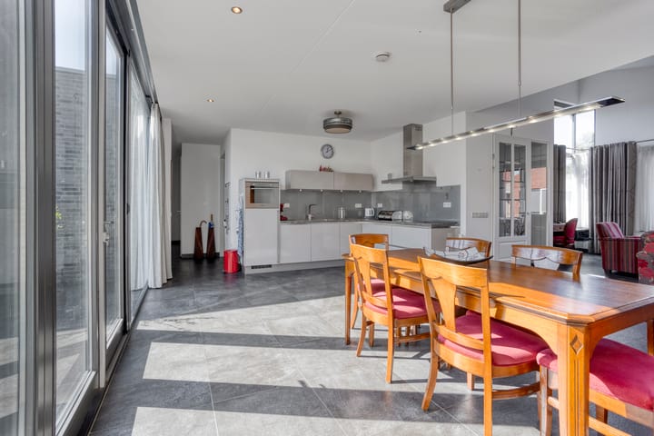 Foto 14 van Nelson Mandelastraat 4