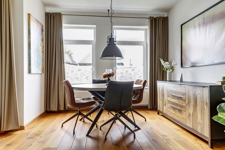 Foto 9 van Dirk IV-plein 2