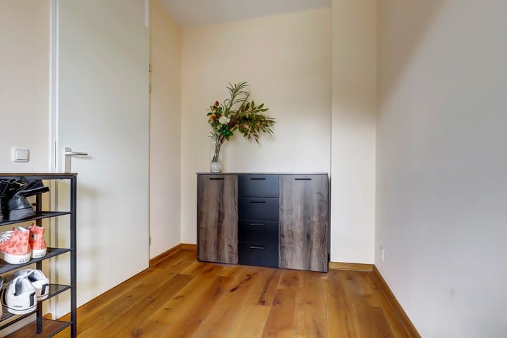 Foto 17 van Dirk IV-plein 2