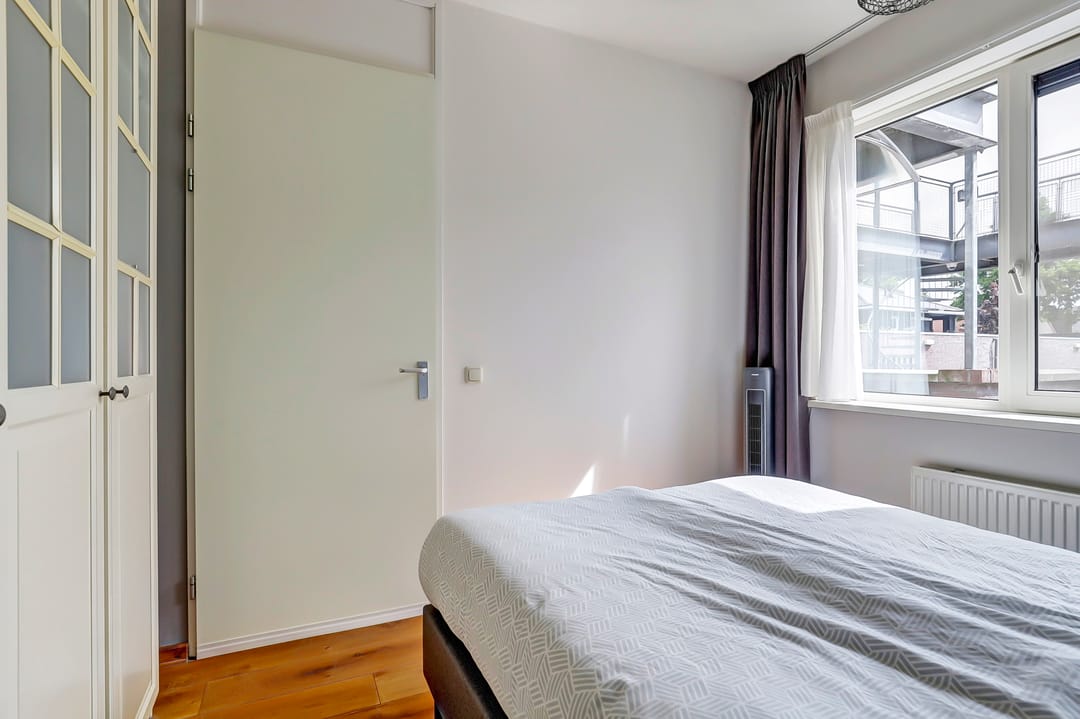 Foto 16 van Dirk IV-plein 2