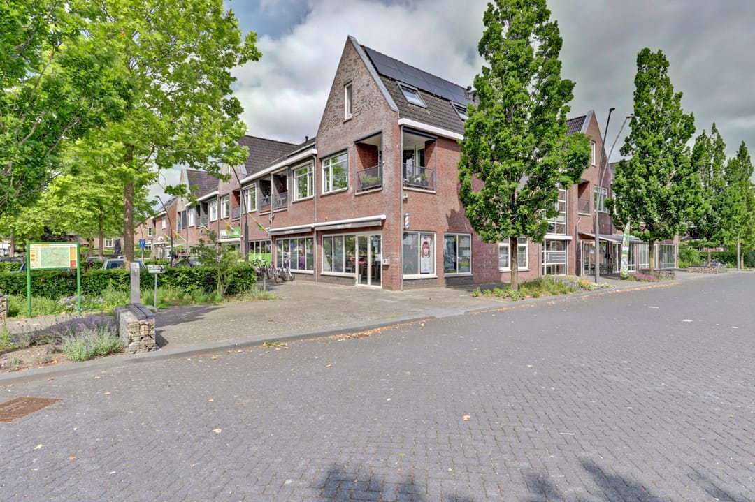 Foto 32 van Dirk IV-plein 2