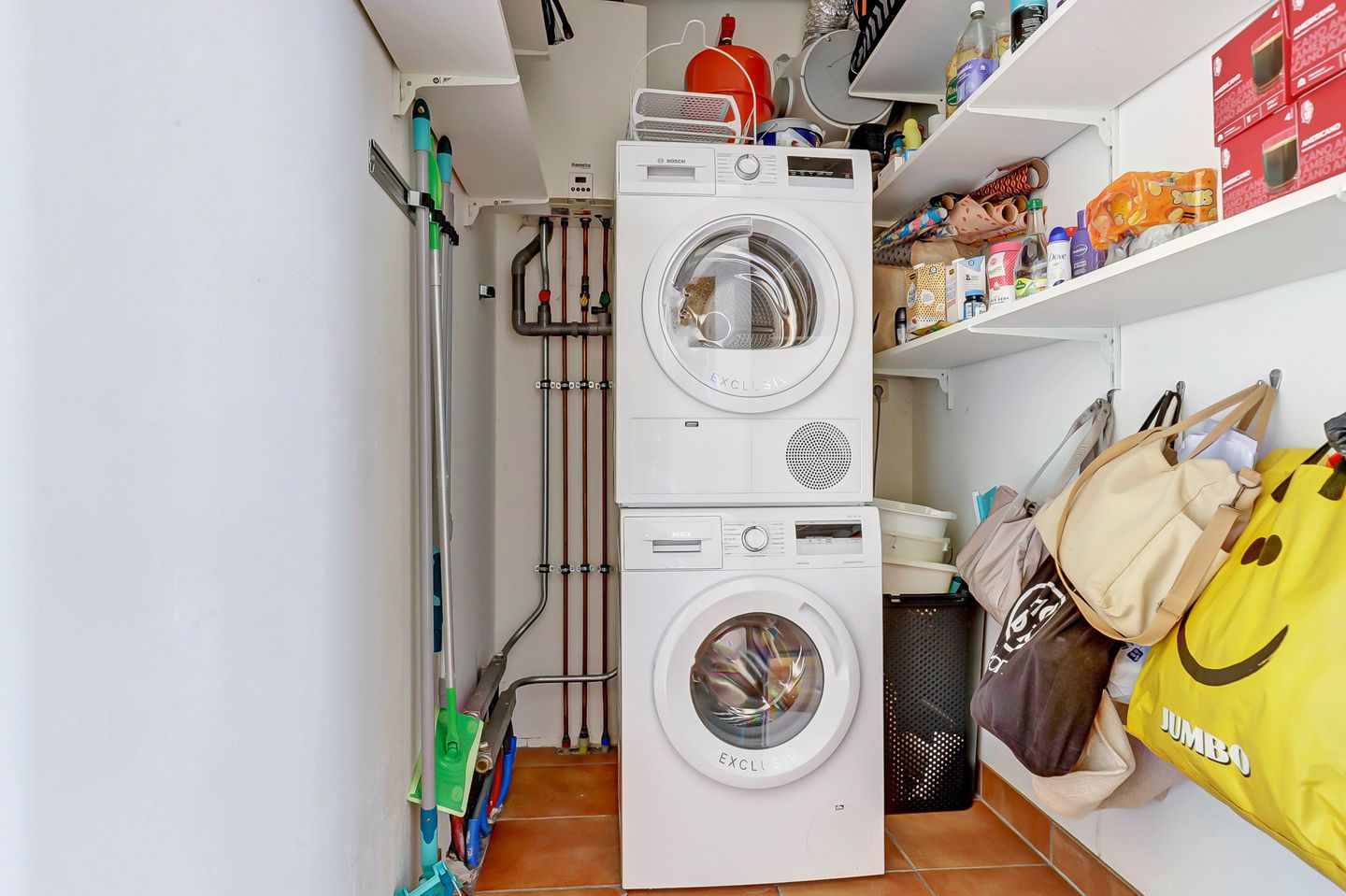 Foto 14 van Dirk IV-plein 2