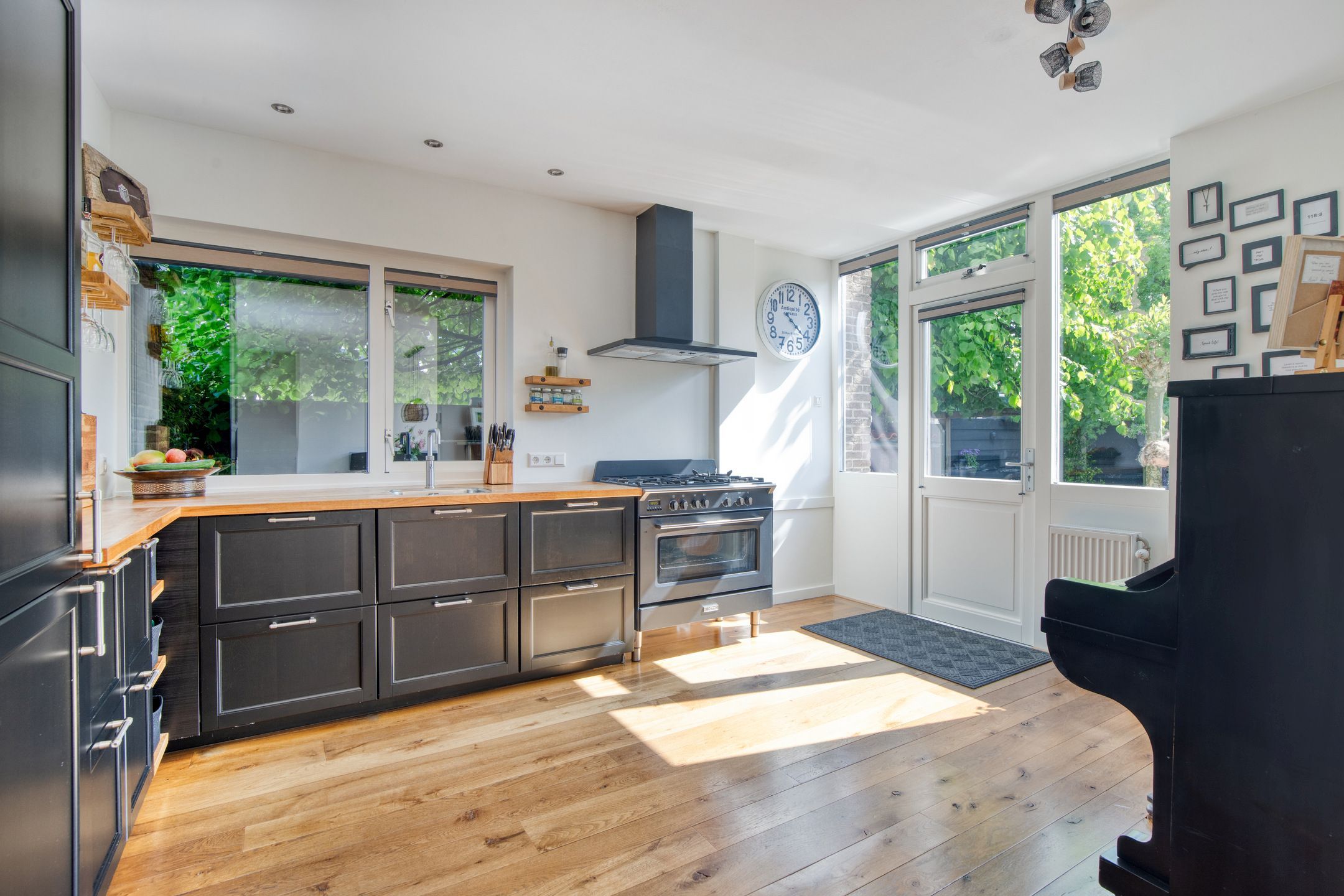 Photo 3 of Binnenlandse Baan 44