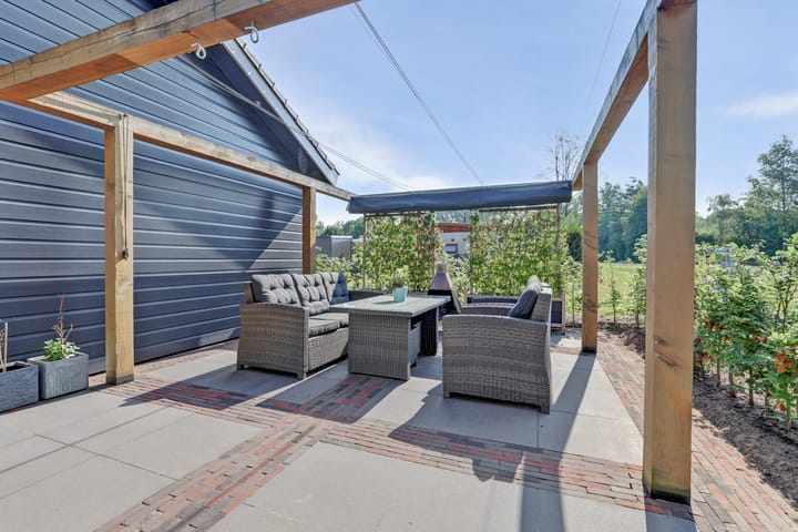 Foto 25 van Rodeschuurderwegje 9-31