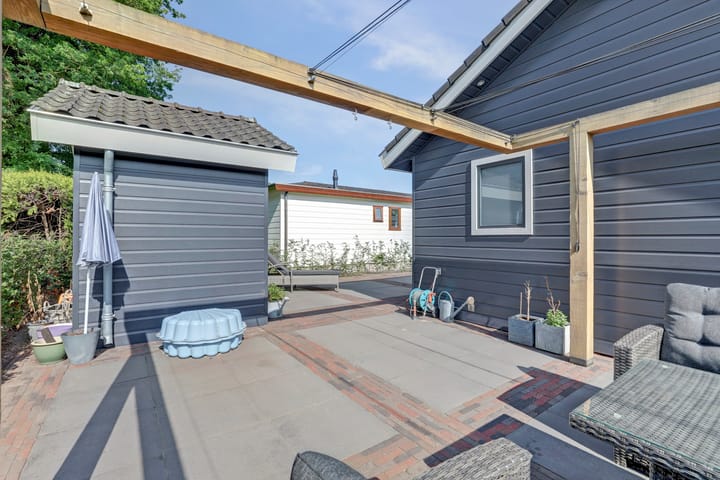 Foto 26 van Rodeschuurderwegje 9-31