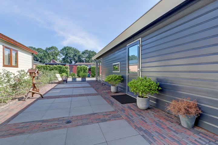 Foto 28 van Rodeschuurderwegje 9-31