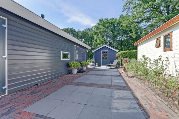 Foto 30 van Rodeschuurderwegje 9-31