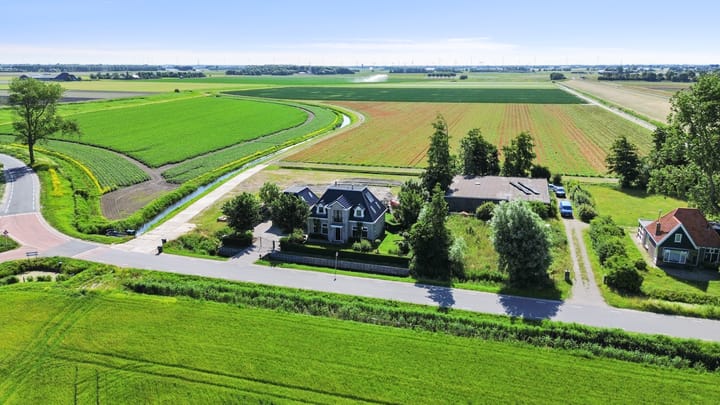 Foto 2 van Middenweg 2-A