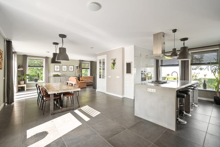 Foto 4 van Middenweg 2-A