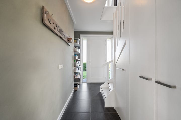 Foto 9 van Middenweg 2-A