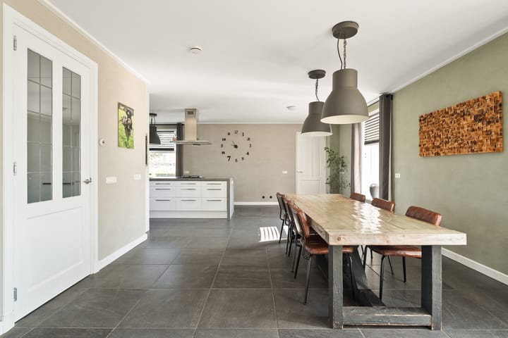 Foto 13 van Middenweg 2-A