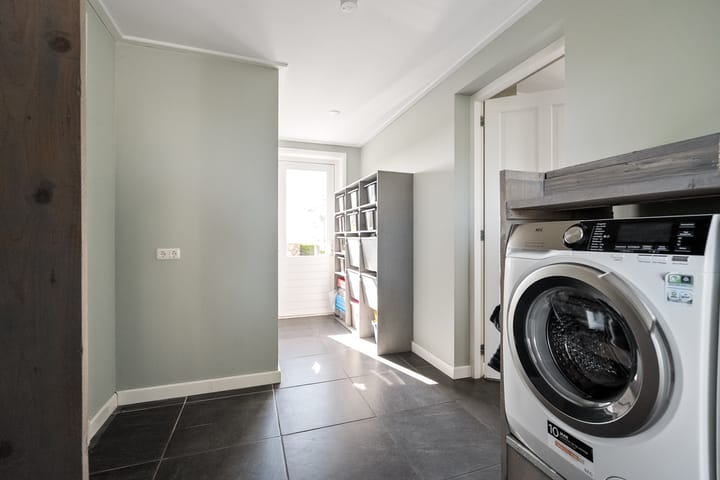 Foto 20 van Middenweg 2-A