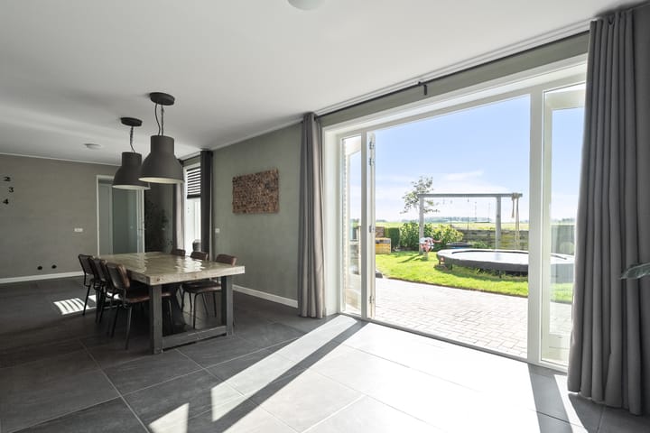 Foto 22 van Middenweg 2-A