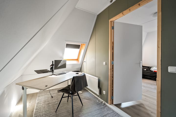 Foto 26 van Middenweg 2-A