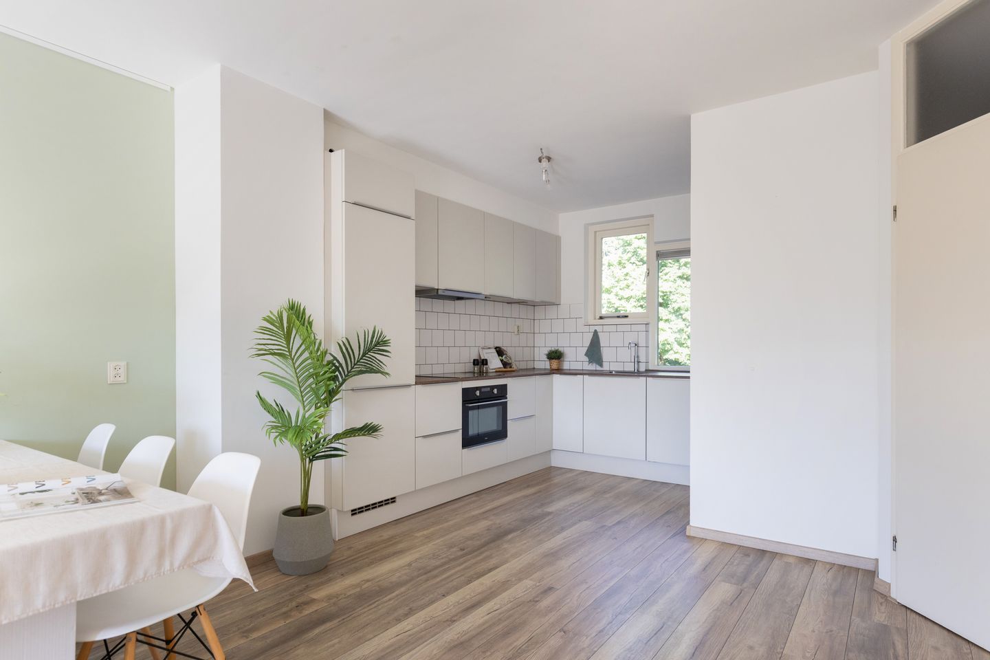 Foto 19 van Albert van Dalsumlaan 63